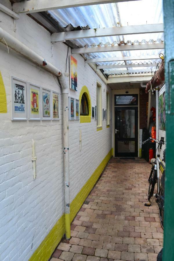 Karnemelkhuys Acomodação com café da manhã Enkhuizen Exterior foto