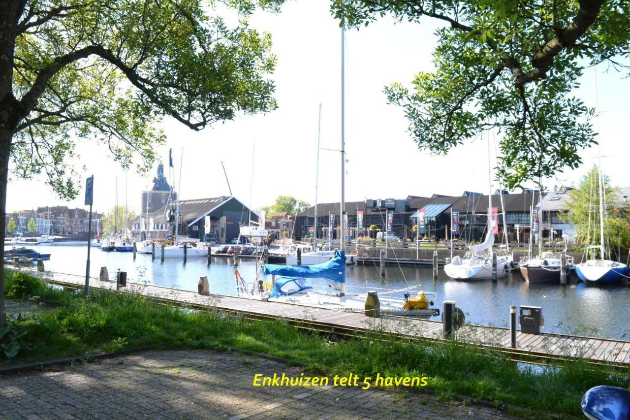 Karnemelkhuys Acomodação com café da manhã Enkhuizen Exterior foto