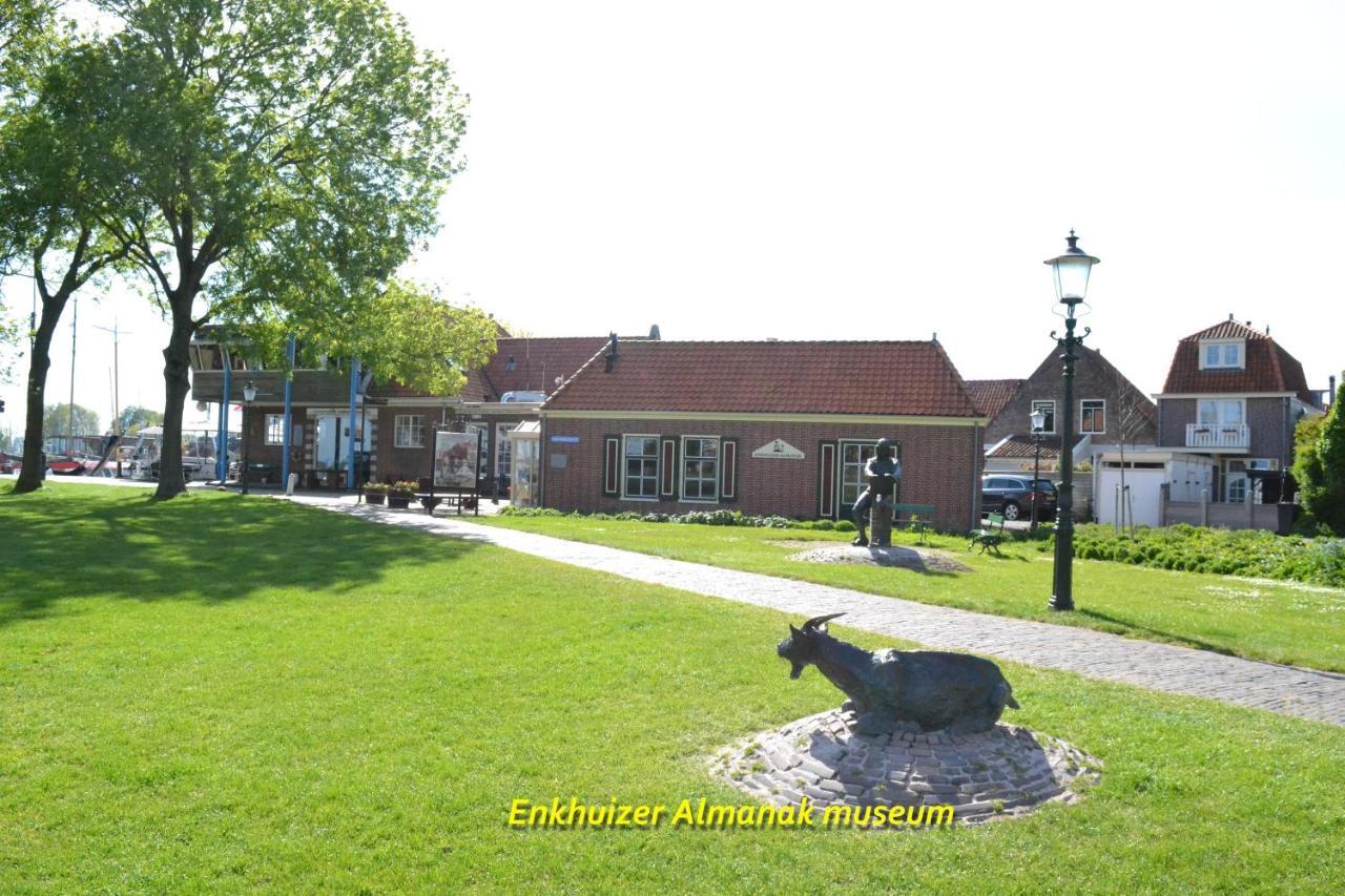 Karnemelkhuys Acomodação com café da manhã Enkhuizen Exterior foto